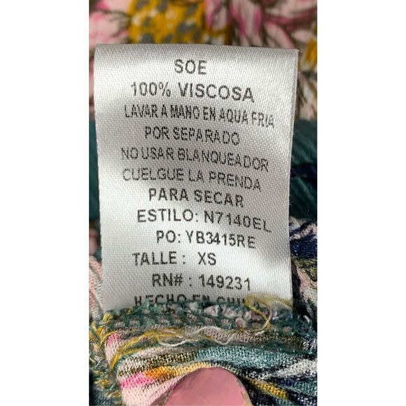 Kori America Women's Short bell Sleeve Floral V-Neck Wrap Top Multicolor Size XS - Picture 8 of 8